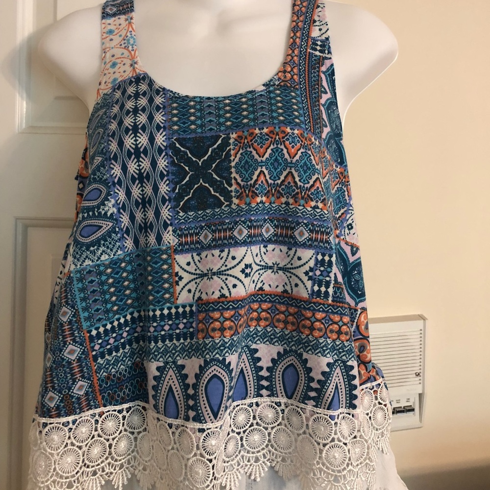 Colorful blouse. Fits xs-medium